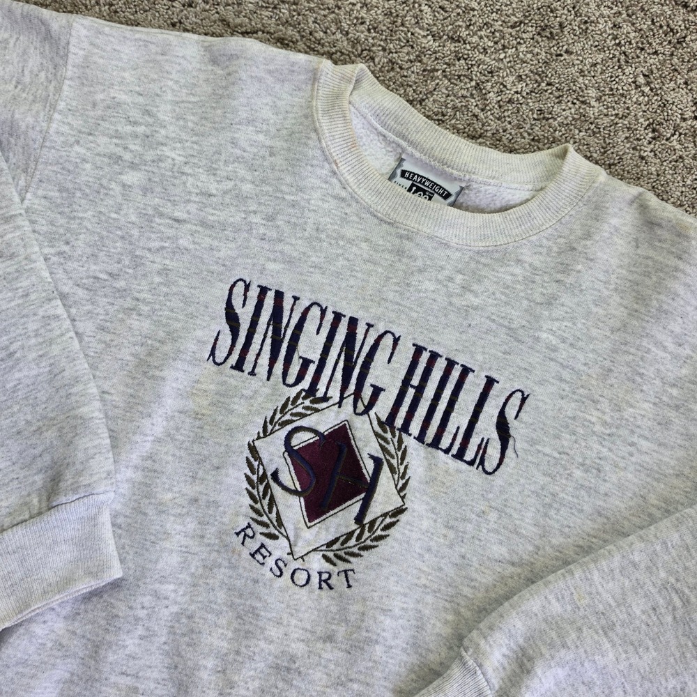VINTAGE Lee Singing Hills Resort Sweatshirt Mens Medium Gray Athletic Casual 90s